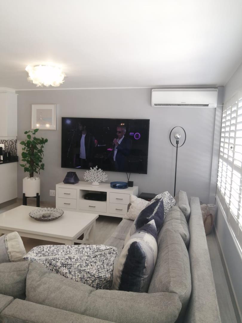 To Let 3 Bedroom Property for Rent in Bowtie Western Cape